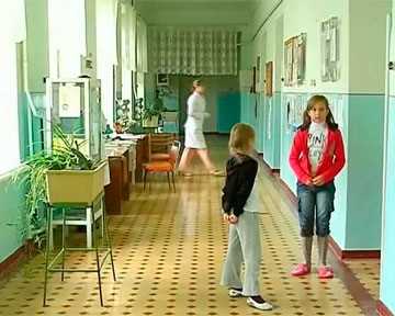 В Краснодоні діти отруїлись в гімназії, порушено кримінальну справу