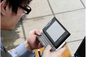 Китайці випустять телефон на Windows 8