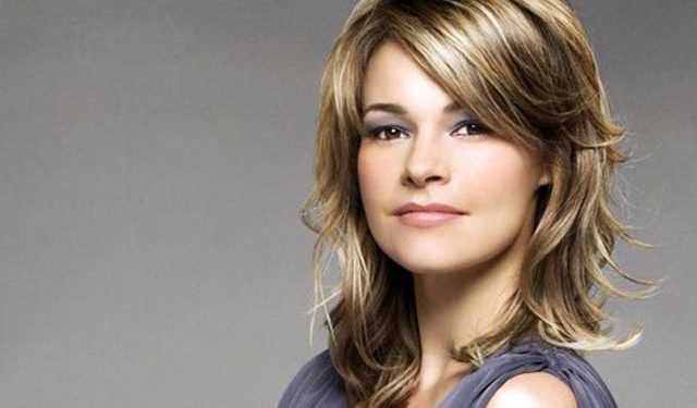 Американську актрису вигнали з літака за поцілунок з подругою