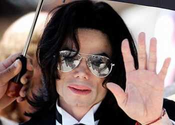 Сім'я Джексона заробила $ 310 млн після його смерті