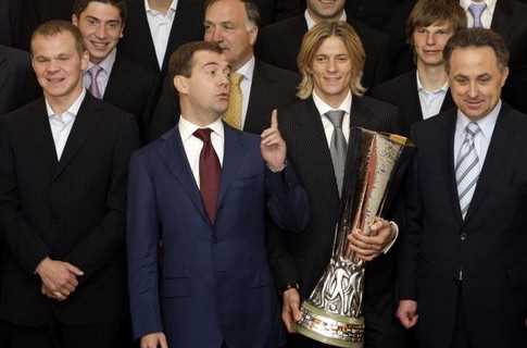 Матч «Шахтар - Зеніт» можливо відвідає Дмитро Медвєдєв