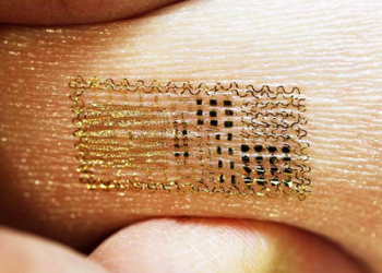 Мікроелектронне татуювання для контролю показників життєдіяльності людського організму