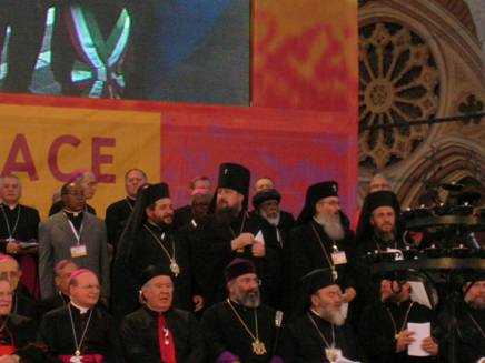 Представники світових релігій зібралися помолитися за мир