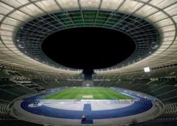 Всі етапи реконструкції НСК Олімпійського за 77 секунд