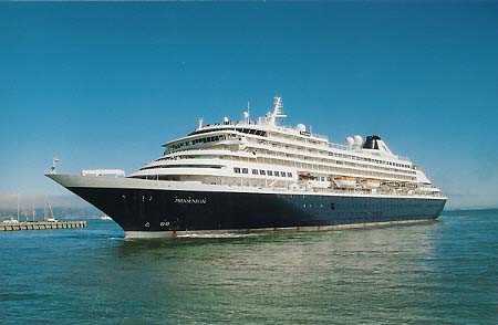 Одесу відвідав круїзний лайнер «Prinsendam»