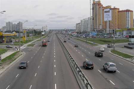 У Києві 29-30 жовтня обмежать рух на проспекті Бажана