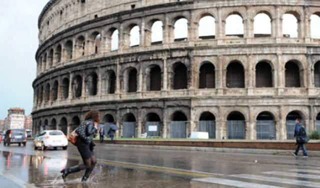 Рим заливають дощі, є загиблі