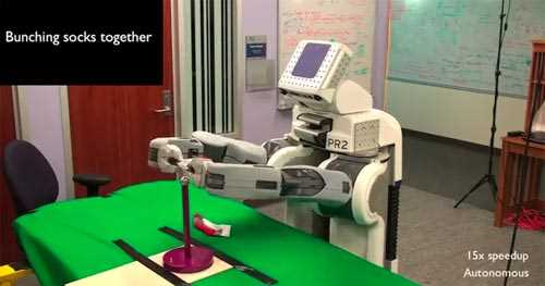 Робота навчили сортувати шкарпетки