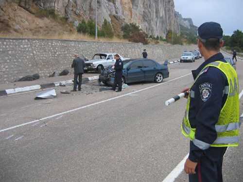 В Криму сталось ДТП, загинула жінка, її діти та чоловік – у важкому стані