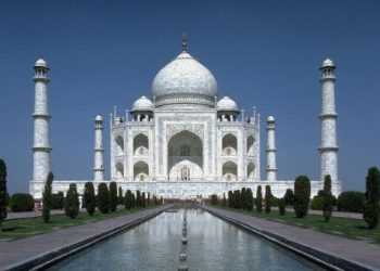 Знаменита мечеть Тадж-Махал може завалитись