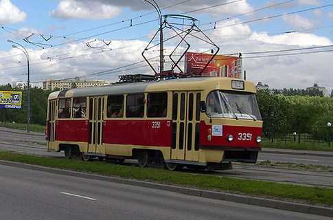 Трамвай переїхав пенсіонерку, нанісши смертельні травми