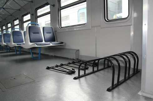 У київському наземному метро вагони будуть з велопарковкою