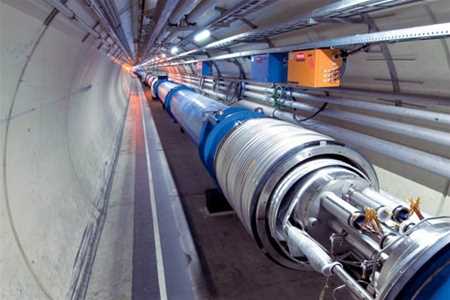 Великий Адронний Коллайдер близький до виявення бозона Хіггса