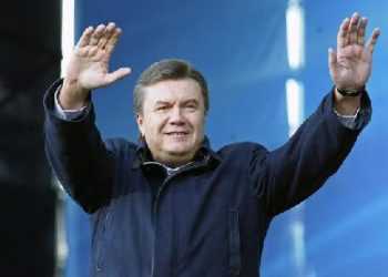 Янукович відправляється до Львова