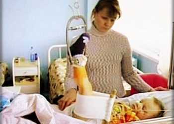 Жінка викинула з 3-го поверху власне 6-мічячне немовля