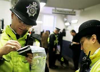 Британець отримав 100 штрафів за рік через номер машини