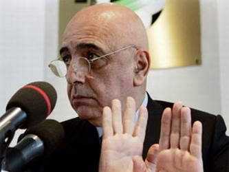 Мілан може лише орендувати Тевеса