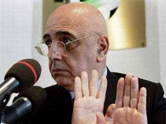 Мілан може лише орендувати Тевеса