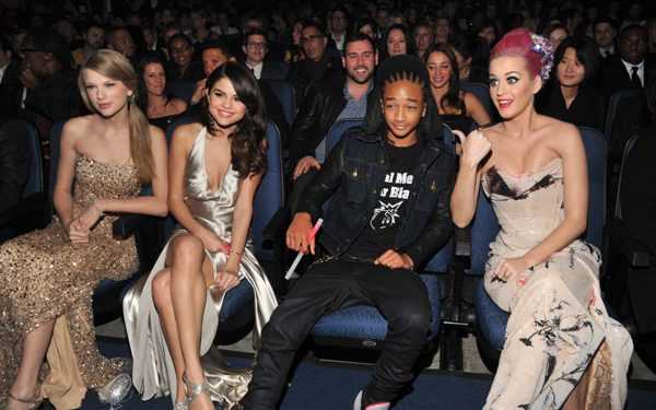 Список лауреатів премії Аmerican Music Awards 2011