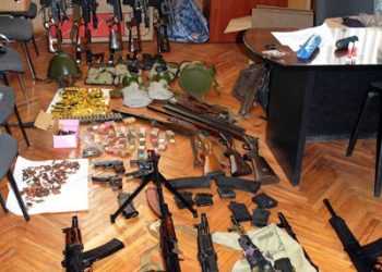 Міліція виявила арсенал зброї в квартирі киянина
