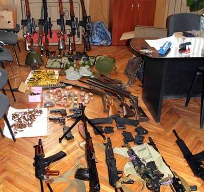 Міліція виявила арсенал зброї в квартирі киянина