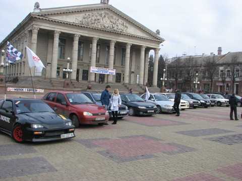 В Тернополі вшанували пам`ять загиблих в автокатастрофах