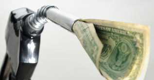 Контрабандний бензин завдає збитків державі