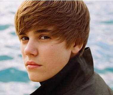 Бібер очолив чарт Billboard