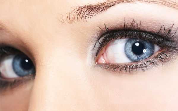 Лікарі знають як перетворювати карі очі в блакитні за 20 хвилин і 4,7 тисячі доларів