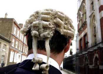 Верховний суд Британії зняв перуки і мантії