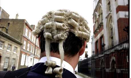 Верховний суд Британії зняв перуки і мантії