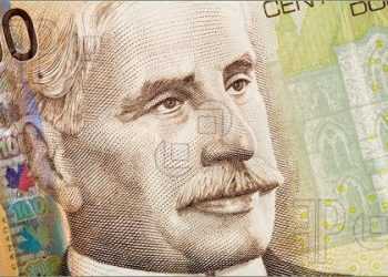 Канада переходить на пластикові банкноти