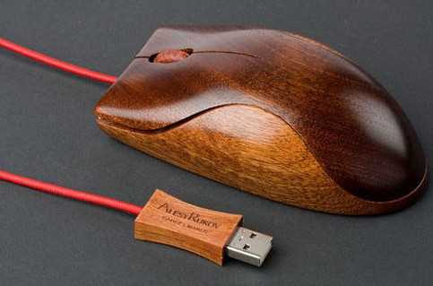 Японці продають дерев'яні флешки