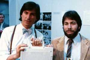 Документи про заснування Apple пустять з молотка