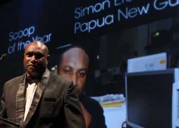 Журналіст погодився на обрізання заради інтерв'ю та отримав премію