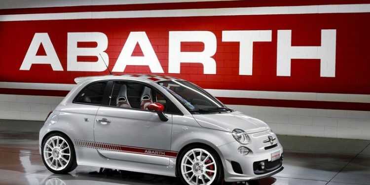 Fiat 500 Abarth – провокаційна реклама новинки