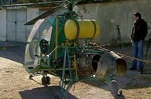 Брати з Феодосії зібрали гелікоптер зі сміття