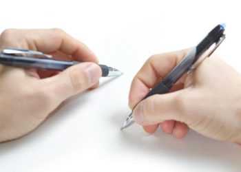 Вчені пов'язали музичні вподобання правшів