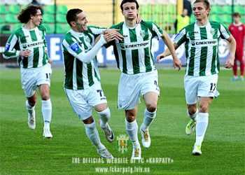 Карпати впевнено перемагають Іллічівець