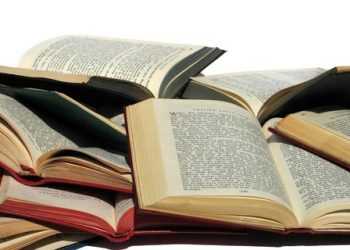 У топ-100 найцікавіших книг біографія Стіва Джобса відсутня