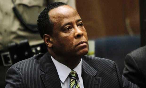 У смерті Майкла Джексона винен Конрад Мюрей