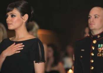 Міла Куніс ощасливила морпеха