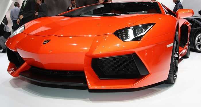 Поповнення в колекції суперкарів арабського студента-колекціонера