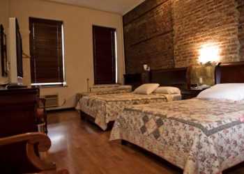 За проживання в італійських готелях можна розплатитися «натурою»