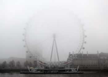 Туман у Лондоні став причиною колапсу в аеропортах