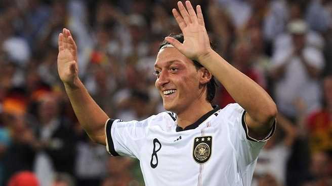 Хто заслуговує «Золотого м'яча»?