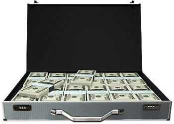 Заарештовано чоловіка, який забув валізу з мільйоном доларів