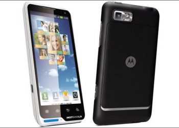 Продажі Motorola XT615 почнуться у грудні
