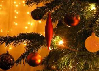 Як прикрасити новорічну ялинку?