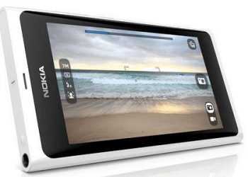 Біла NokiaN9 йде до Вас